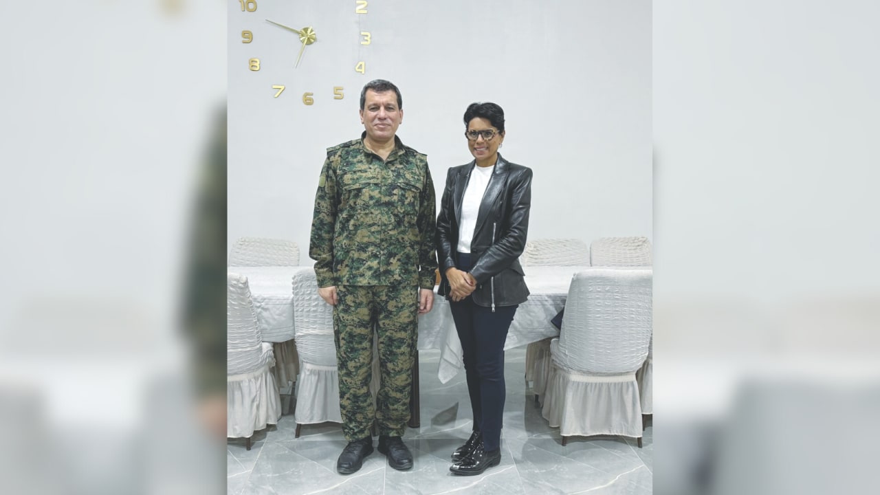 مظلوم عبدي لم يصرّح بأن إسرائيل وعدت بقصف دمشق إذا هاجمت تركيا "قسد"