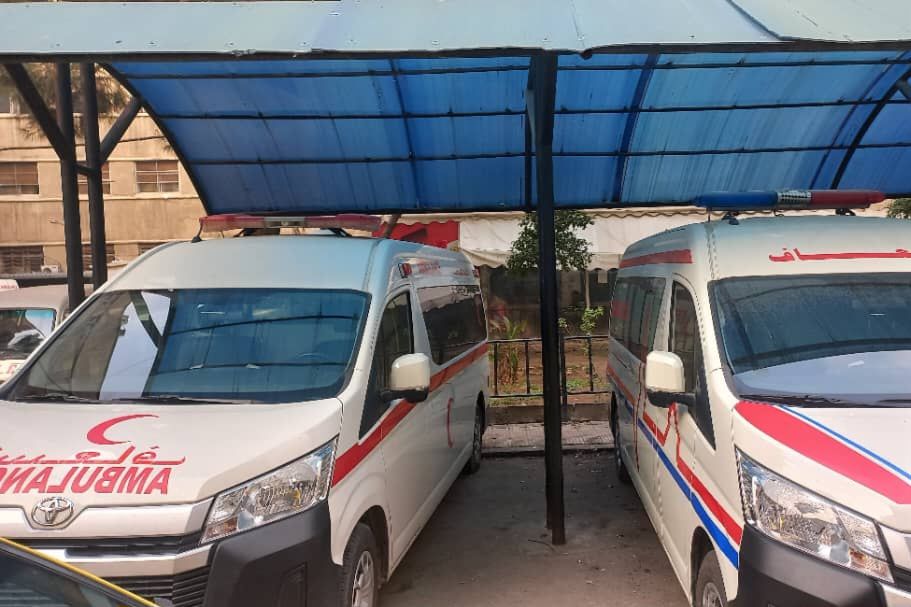 مشفى المواساة ينفي صلته بمقطع “الأركيلة داخل سيارة الإسعاف”