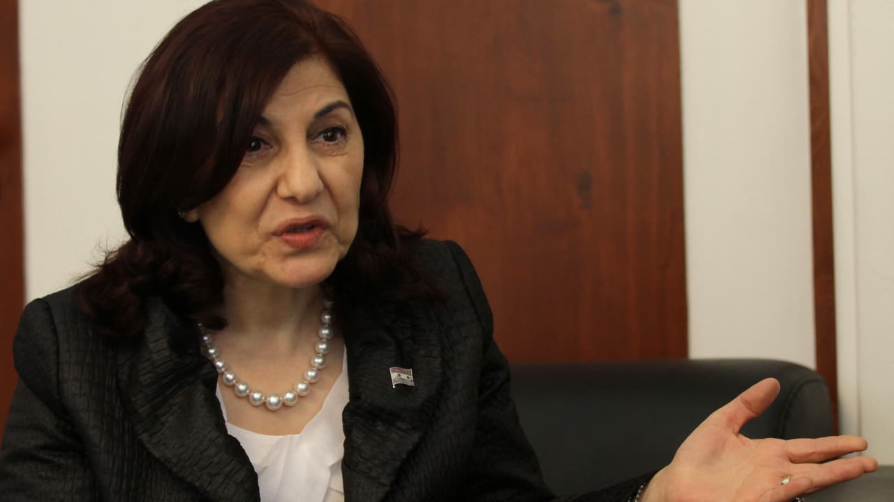 هل سرّب صحفي مقرب من الكرملين معلومات حول ابتزاز بثينة شعبان للأسد؟