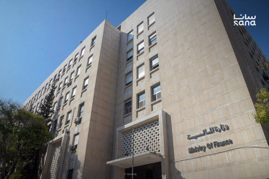 وزارة المالية توقف مساهمة إعادة الإعمار 
