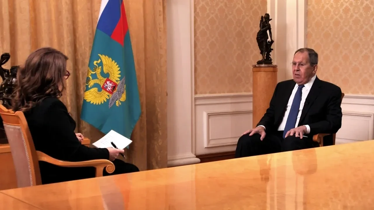 لافروف لم يقل إن الحكومة السورية الجديدة تخلّت عن المطالبة بمحاكمة الأسد