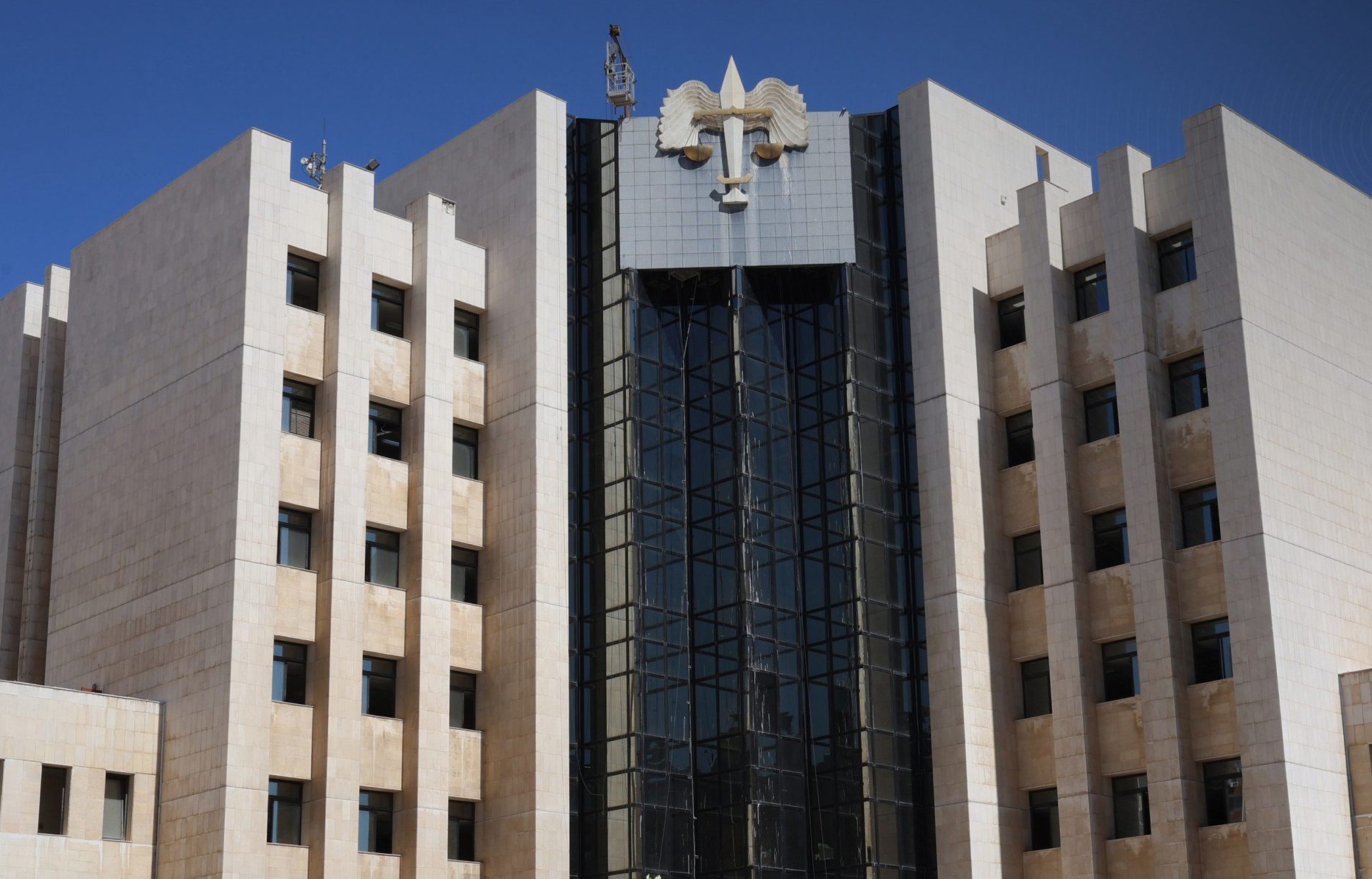 إنهاء تكليف "كاترين دغلاوي" كمستشارة بمحكمة الجنايات الأولى بحمص