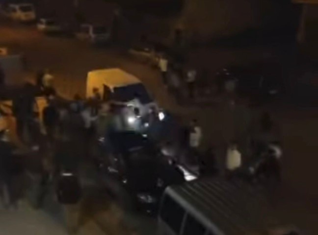 هل الفيديو يوثق شجاراً بين سوريين موالين للشرع وأتراك في تركيا؟