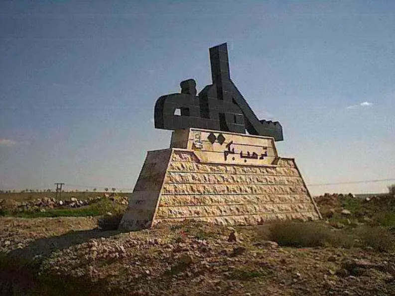 القصة الكاملة لتوقيف موظفة في سلمية بتهمة "الجهر بالإفطار"