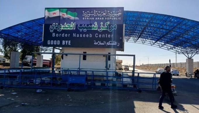 توتر عند معبر نصيب احتجاجاً على عبور الشاحنات الأردنية