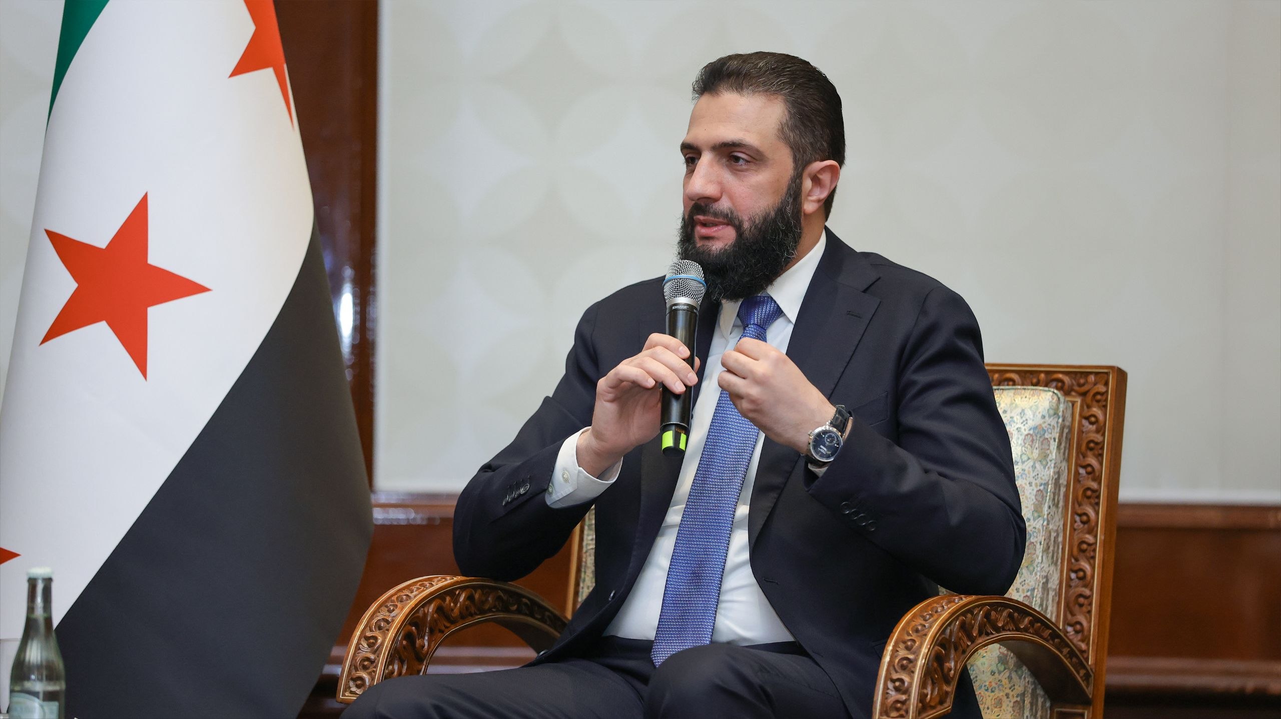 الشرع يلتقي الجالية السورية في برلين ضمن أول زيارة رسمية إلى ألمانيا