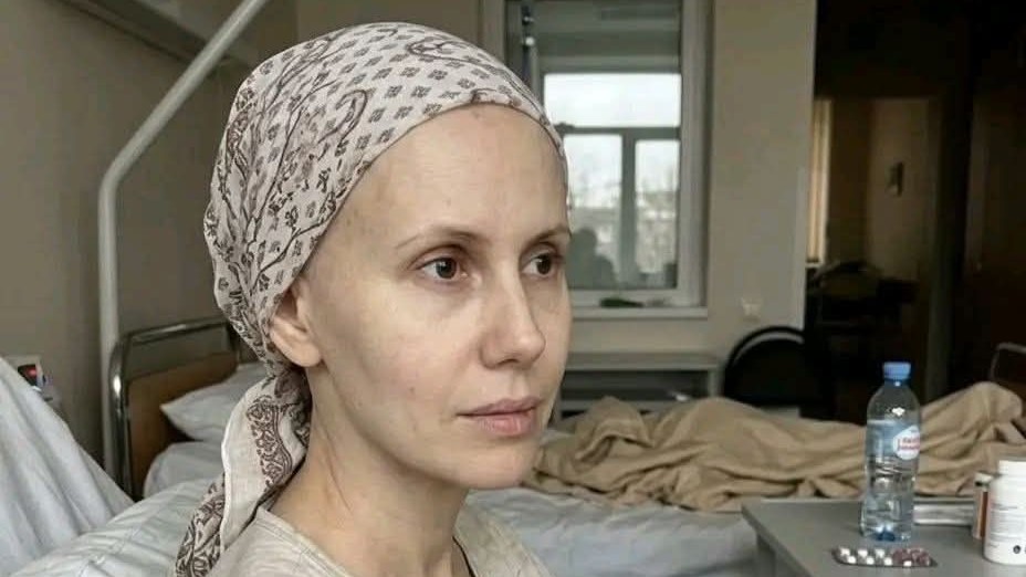 ما حقيقة الصور المتداولة لأسماء الأسد في إحدى المشافي الروسية؟