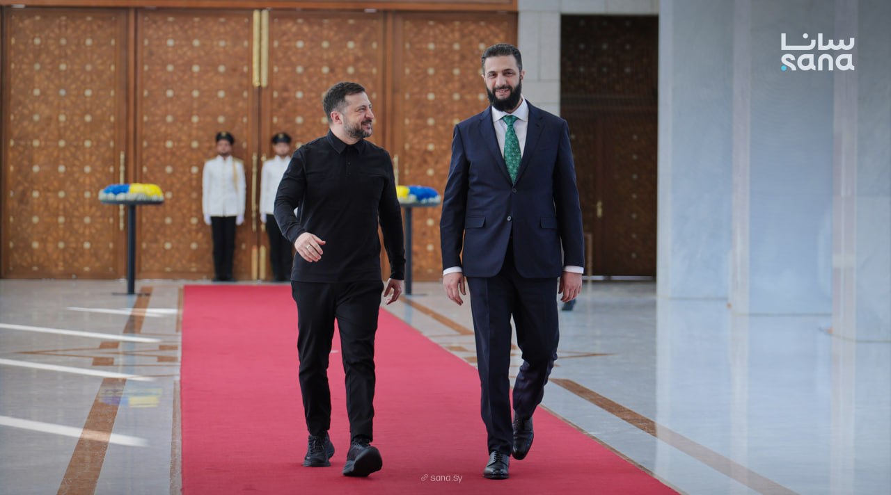 الشرع يلتقي زيلينسكي في دمشق