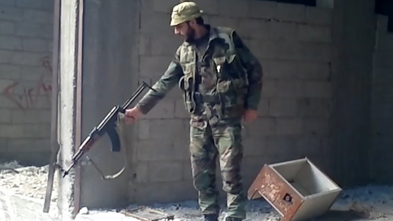 القبض على أمجد يوسف المتهم الرئيس في ملف مجزرة التضامن