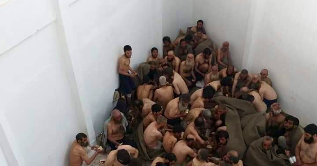 هذه الصورة المتداولة ليست لمعتقلين في مشفى تشرين بدمشق