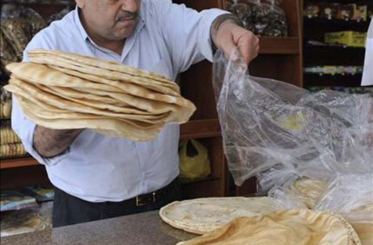 للمرة الثانية.. خفض عدد أرغفة ربطة الخبز مع تثبيت السعر