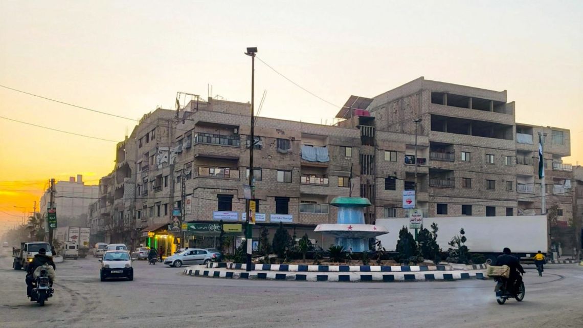 جدل في عربين بعد إخراج جثمان من مقبرة وإعادة دفنه في مكان آخر