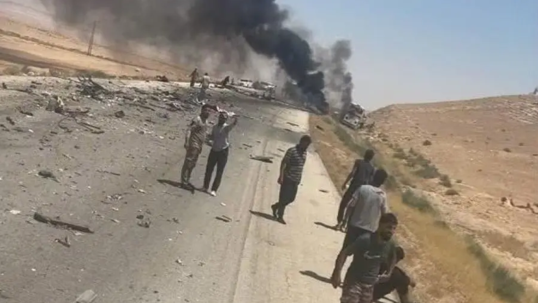 التضليل المرافق لحادث تصادم حافلتين بريف حمص الشرقي