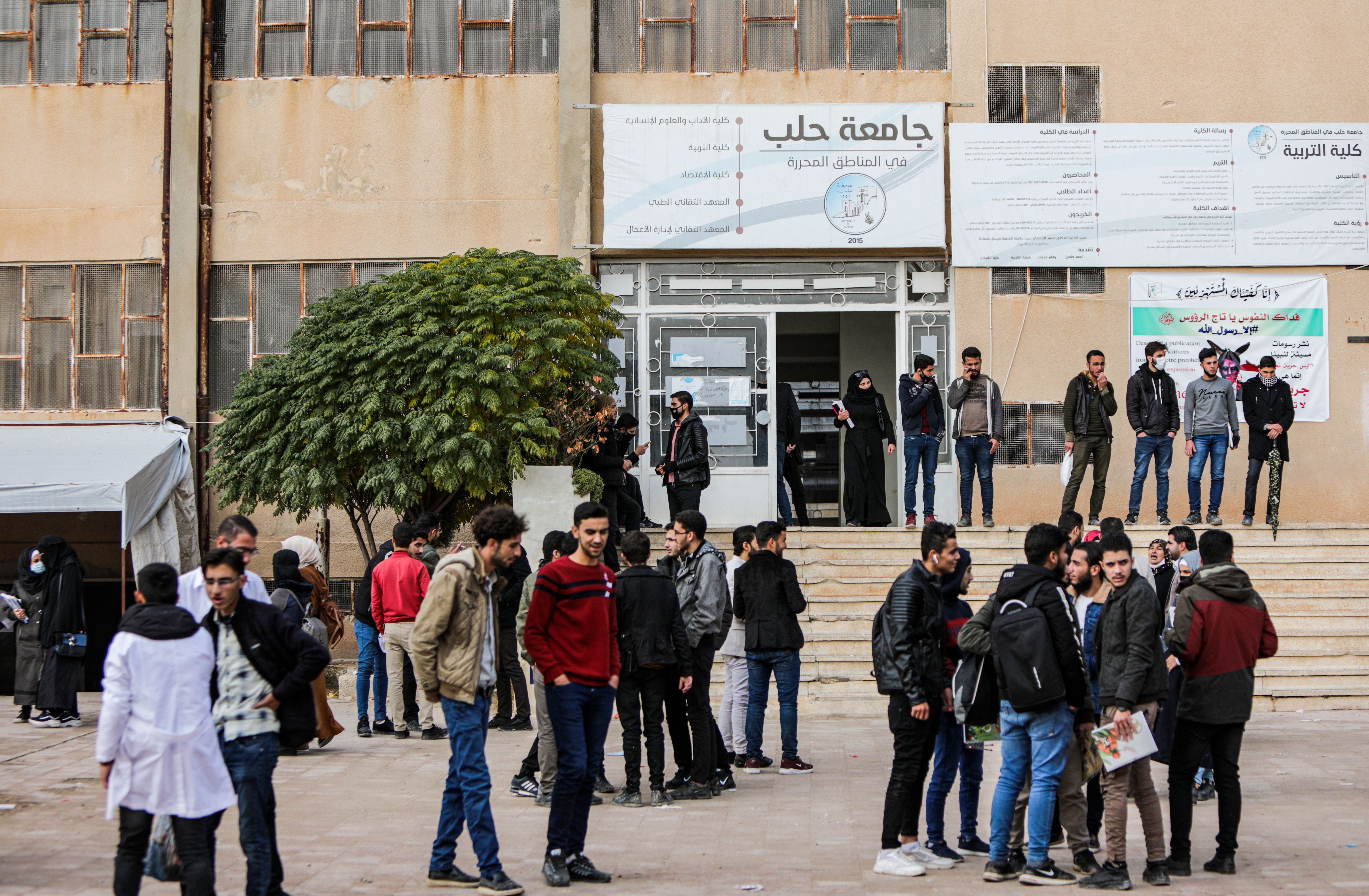 بين تأهيل الشرطة النسائية وحصر اختصاصات تعليمية بالذكور: تفاوت في التعاطي مع تعليم وتدريب الإناث