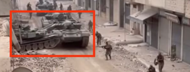 اصطدام دبابتين بشكل غير طبيعي.