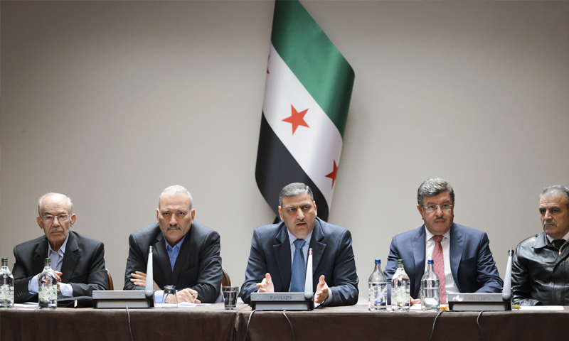 خبر قناة "العربية الحدث" حول استعداد المعارضة السورية لمشاركة مقاعد هيئة الحكم الانتقالي مناصفة مع النظام غير صحيح