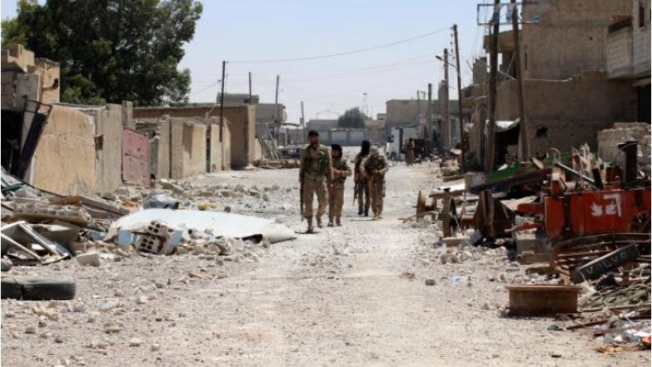 ساعدنا بالتحقق: هل هؤلاء القتلى مدنيون أم عسكريون؟