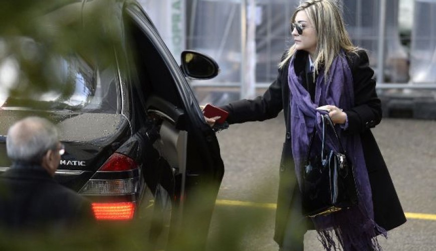 لونا الشبل لم تهدد الأكراد والمعارضة وصفحة مزوّرة تنتحل شخصيتها