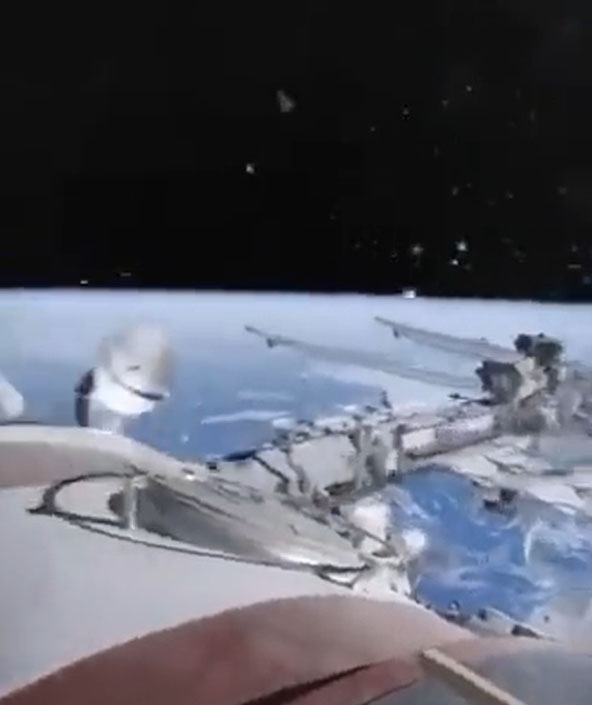 هل اصطدم قمر صناعي هندي بمحطة الفضاء الدولية وأدى لخسائر بشرية؟