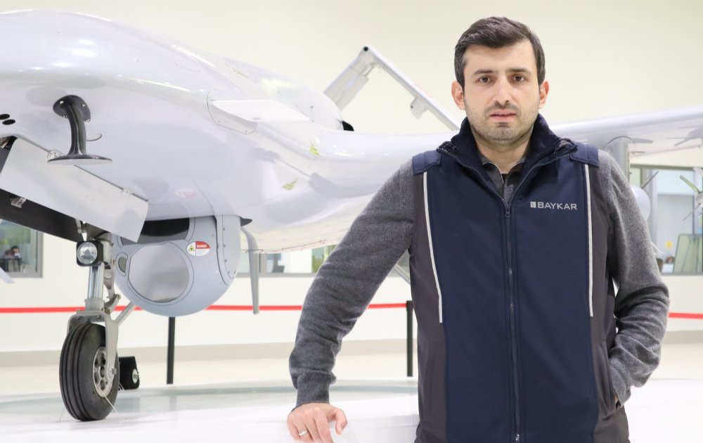 هل قالت (الغارديان) إن "بيرقدار" تسببت بخسائر قدرها 16 تريليون دولار لقطاع التصنيع العسكري العالمي؟