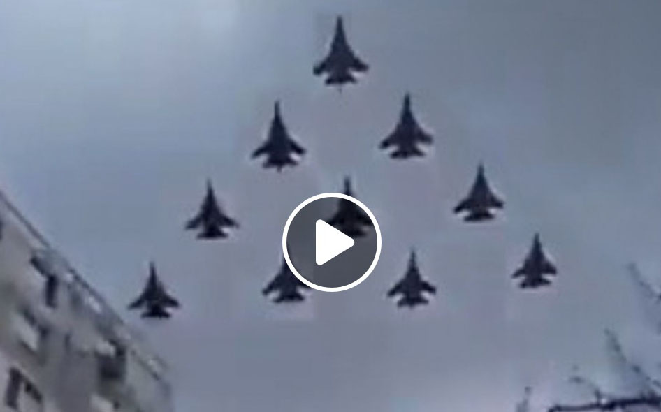 هل يظهر هذا التسجيل طائرات روسية تحلق في سماء أوكرانيا؟
