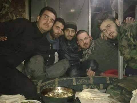 هذا الصورة ليست لعناصر النظام الخمسة الذين قُتلوا بغارات إسرائيلية على دمشق مؤخراً