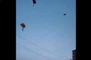 هل يظهر الفيديو هبوط عناصر حماس بالمظلات على إسرائيل؟