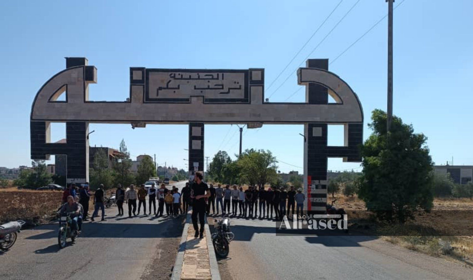 الصورة توثق بالفعل انتهاكات ارتكبتها قوات خارجة عن القانون في مدينة السويداء