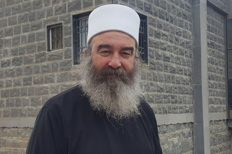 ما حقيقة اعتذار الشيخ حكمت الهجري عن حضور قمة الدوحة؟