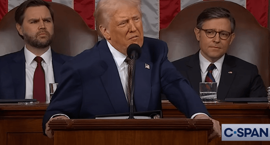 ما حقيقة إعلان ترامب دعمه للشرع ضد قسد وفصائل السويداء؟