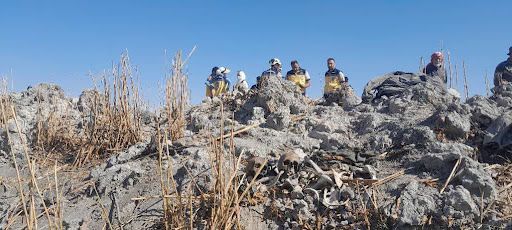 اكتشاف مقبرة جماعية في العتيبة يعيد فتح ملف المجزرة والتضليل الإعلامي