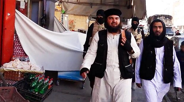 "مقطع لزائرين من داغستان والشيشان يتجولان في أسواق دمشق"، ما حقيقته؟